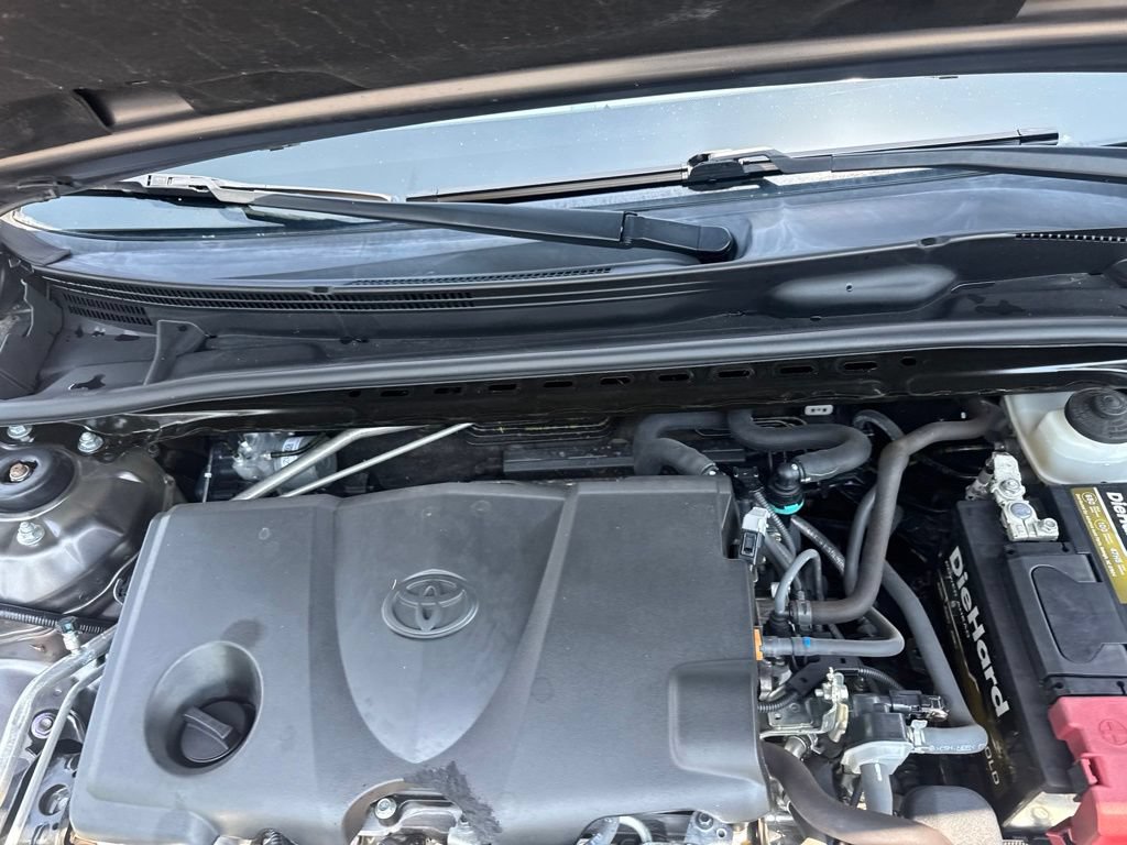 Used 2020 Toyota Camry SE FWD image 25