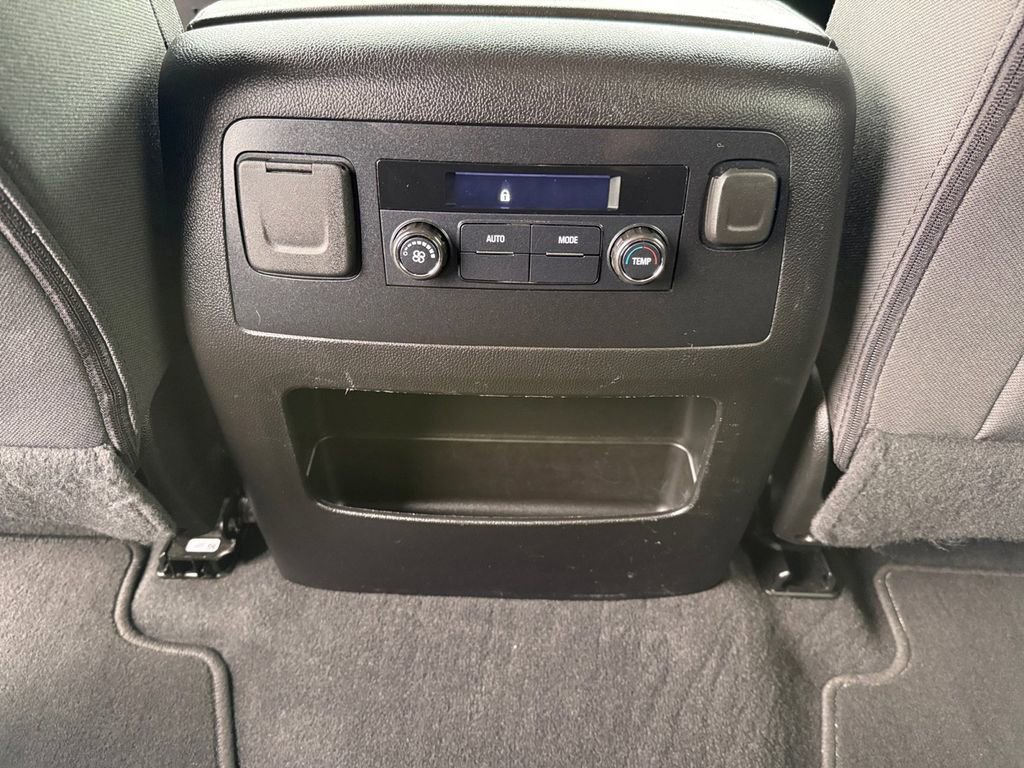 Used 2020 Chevrolet Tahoe LS AWD/4WD image 26