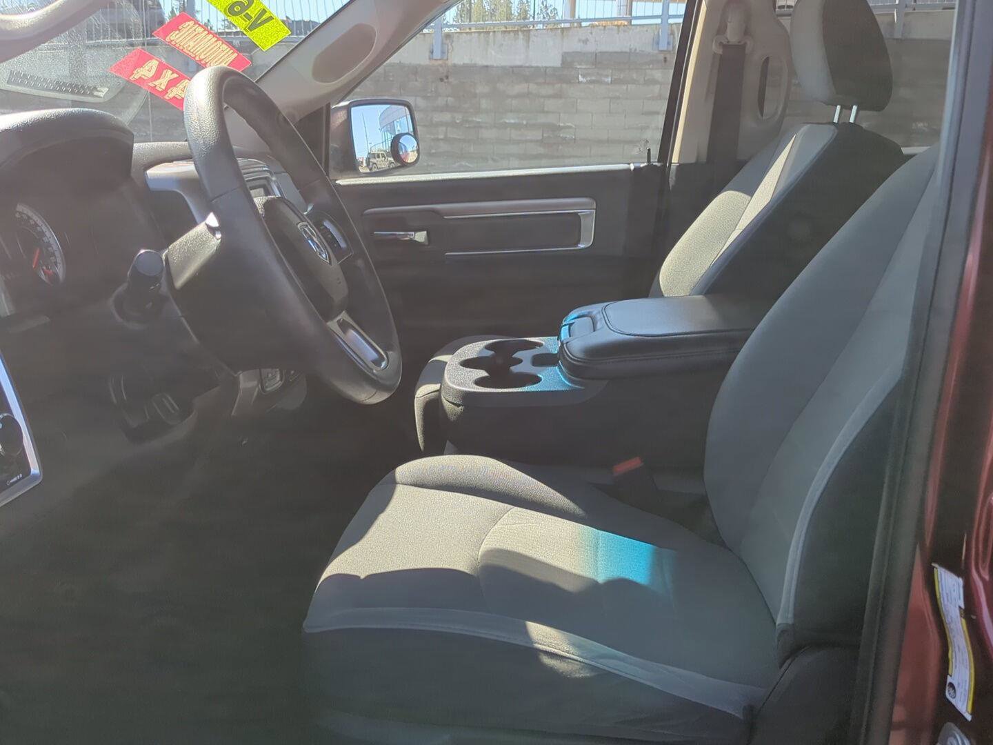 Used 2021 RAM 1500 Classic SLT image 11