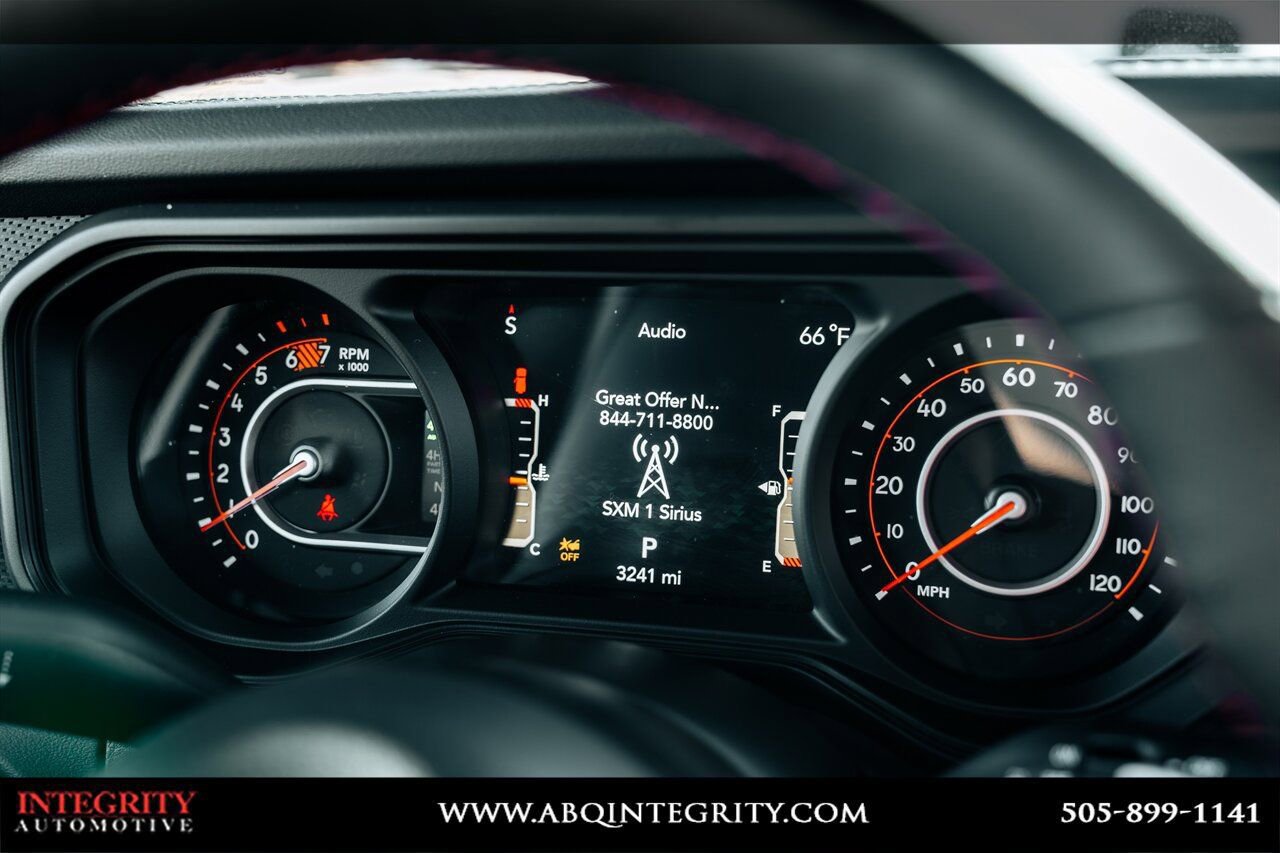 Used 2024 Jeep Wrangler Unlimited Rubicon 392 image 27