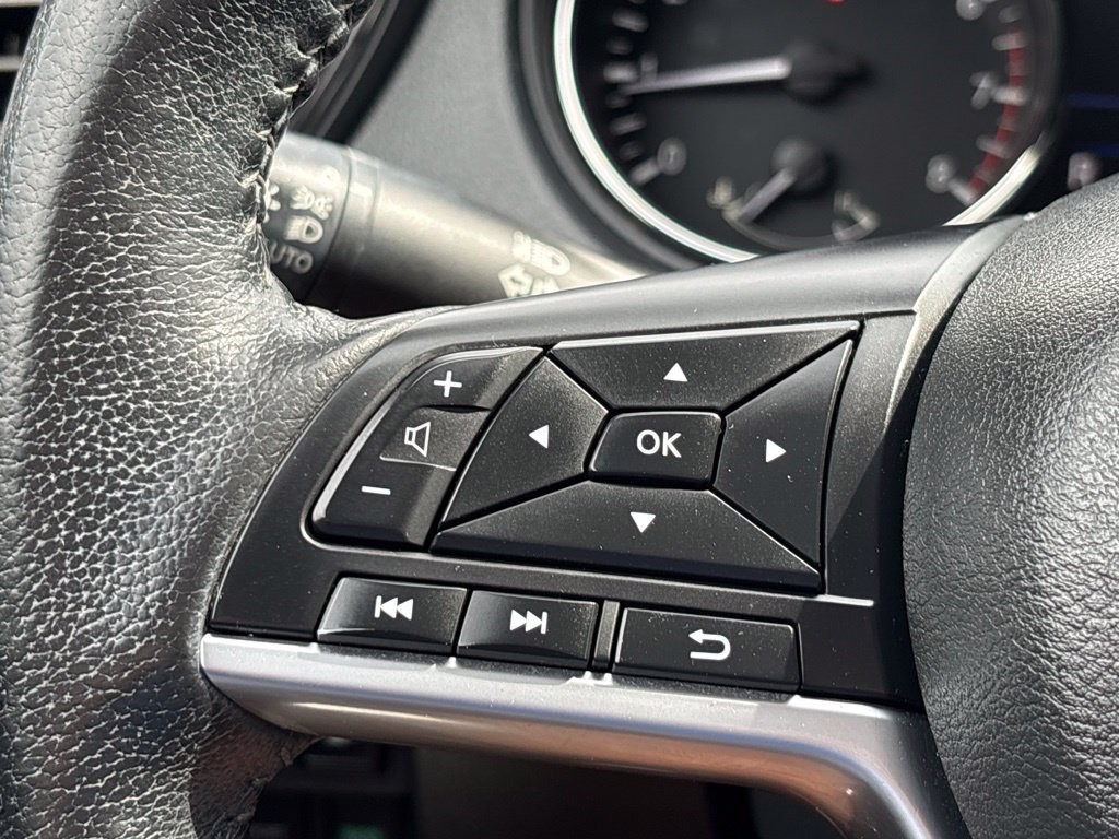 Used 2020 Nissan Rogue SV AWD/4WD image 20