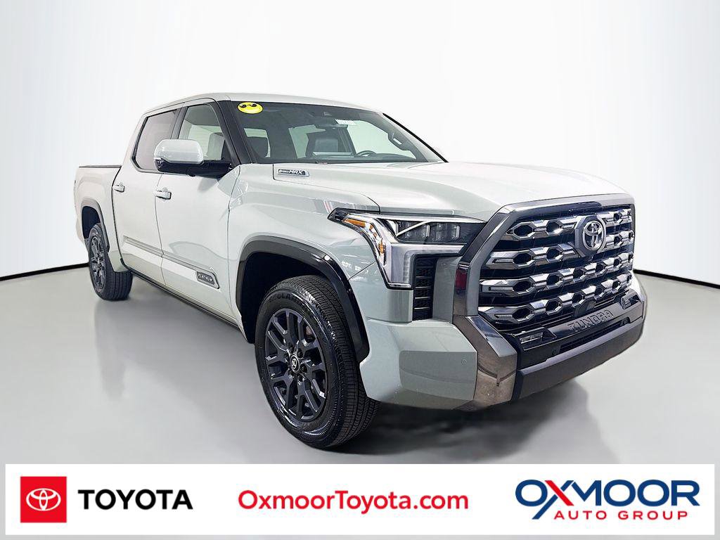 Used 2025 Toyota Tundra Platinum AWD/4WD image 1
