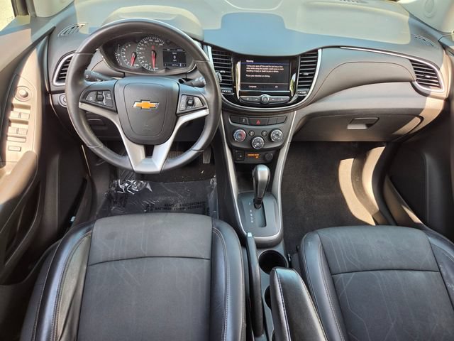 Used 2020 Chevrolet Trax LT w/ LT Convenience Package FWD image 15