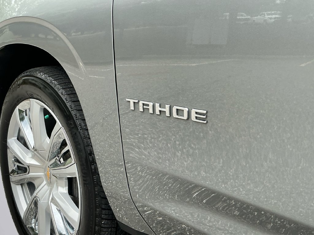 Used 2024 Chevrolet Tahoe High Country AWD/4WD image 19
