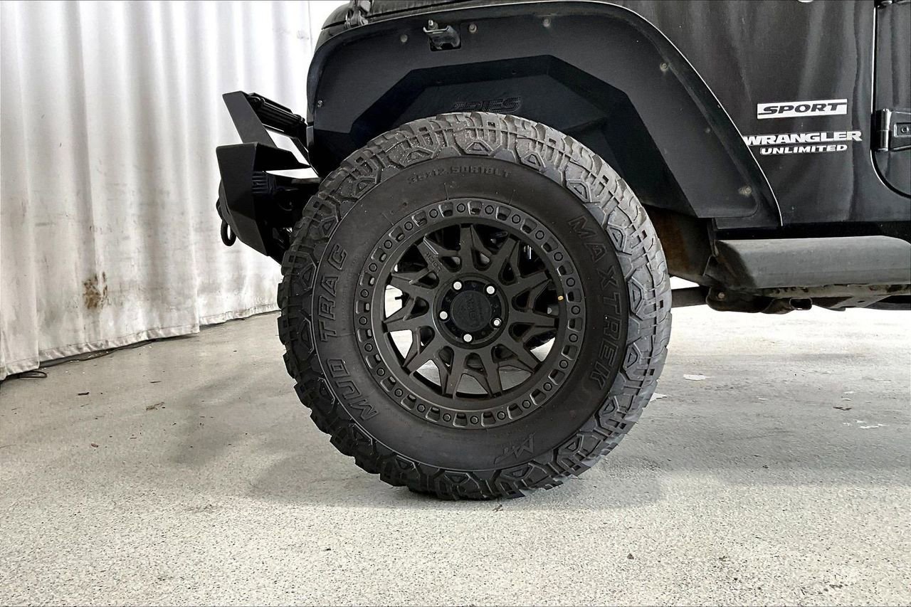 Used 2015 Jeep Wrangler Unlimited Sport image 6