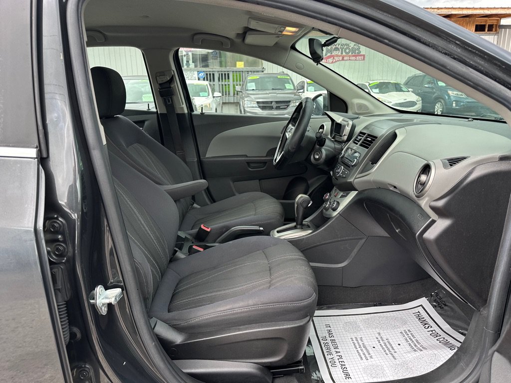 Used 2014 Chevrolet Sonic LT FWD image 13