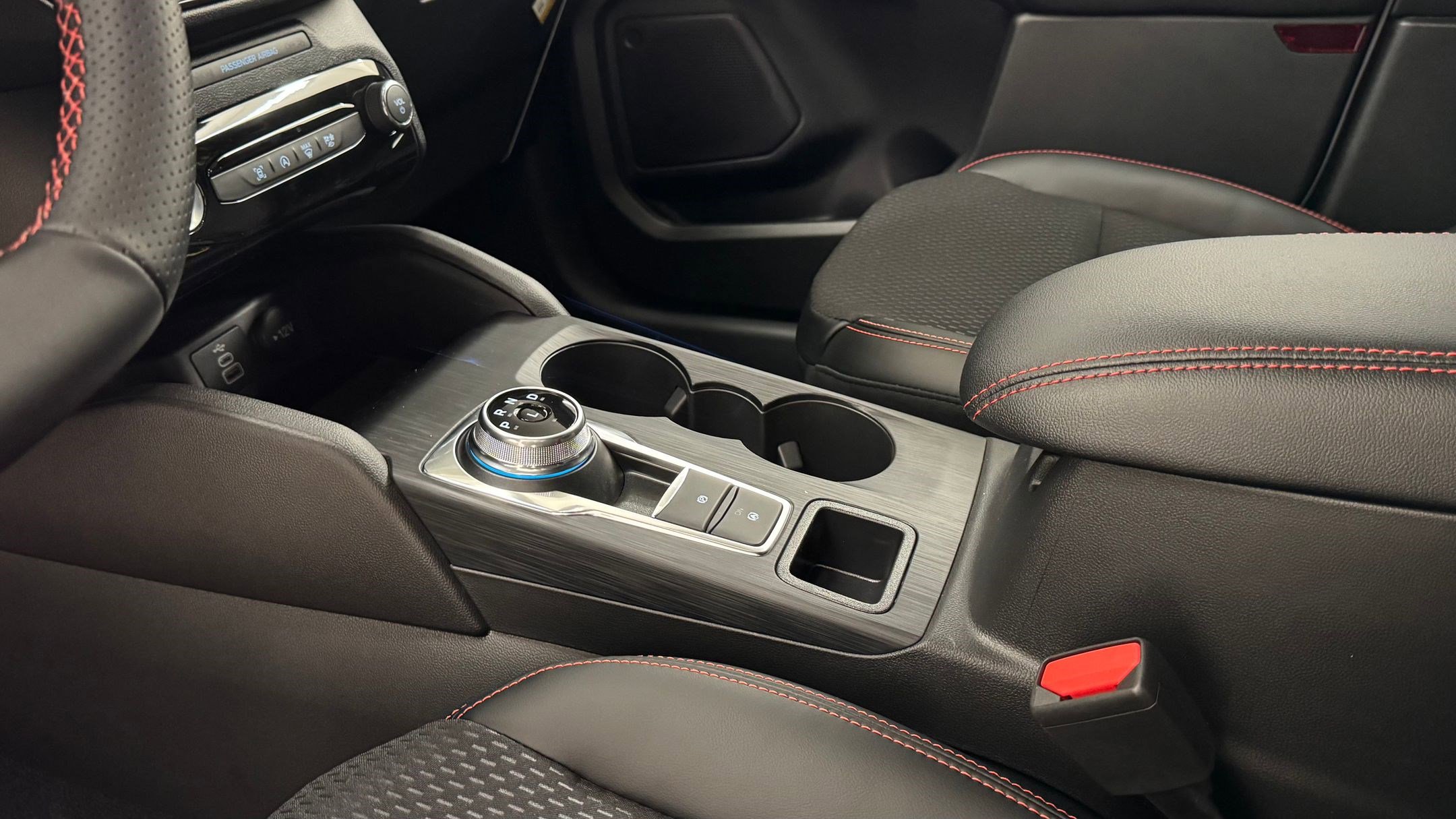 New 2026 Ford Escape ST-Line w/ Tech Pack #1 FWD image 18