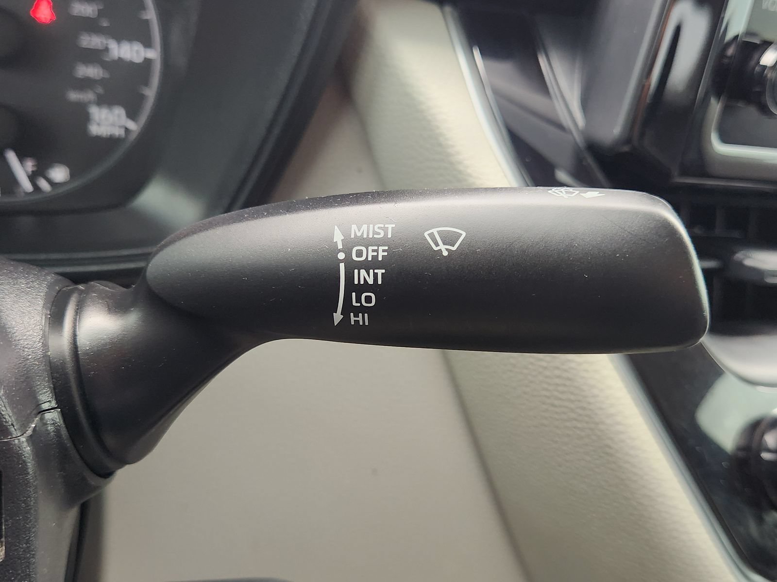 Used 2025 Toyota Corolla LE FWD image 25