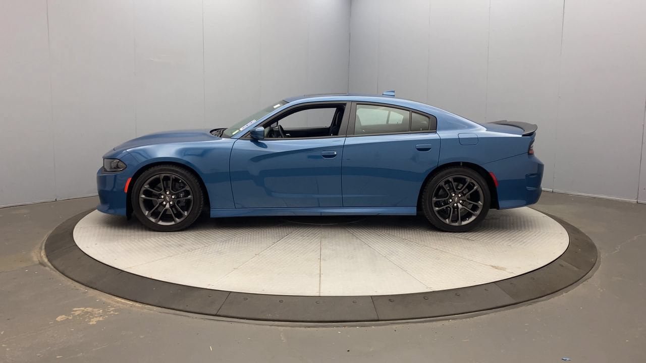 Used 2022 Dodge Charger Scat Pack w/ Plus Group RWD image 2