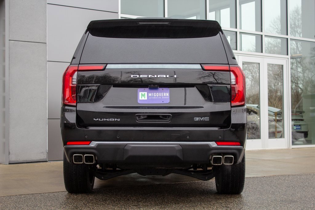 Used 2025 GMC Yukon Denali Ultimate image 9