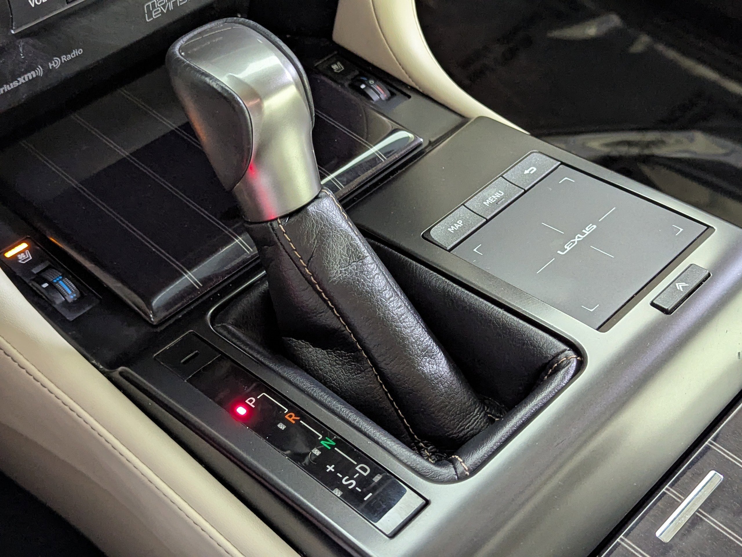 Used 2023 Lexus GX 460 Premium image 23
