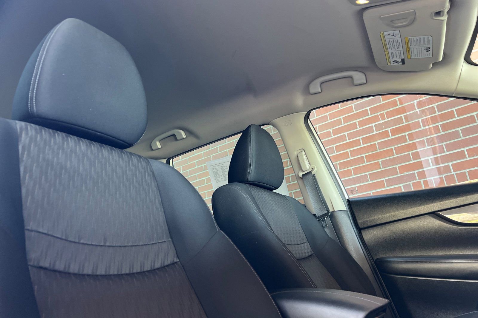 Used 2017 Nissan Rogue S image 22