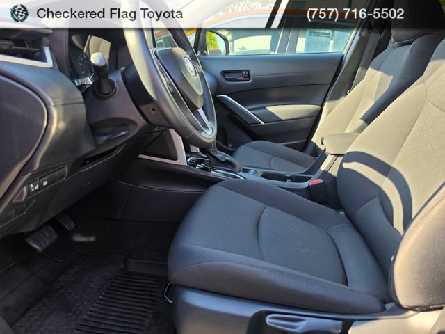 Certified 2025 Toyota Corolla Cross LE AWD/4WD image 9