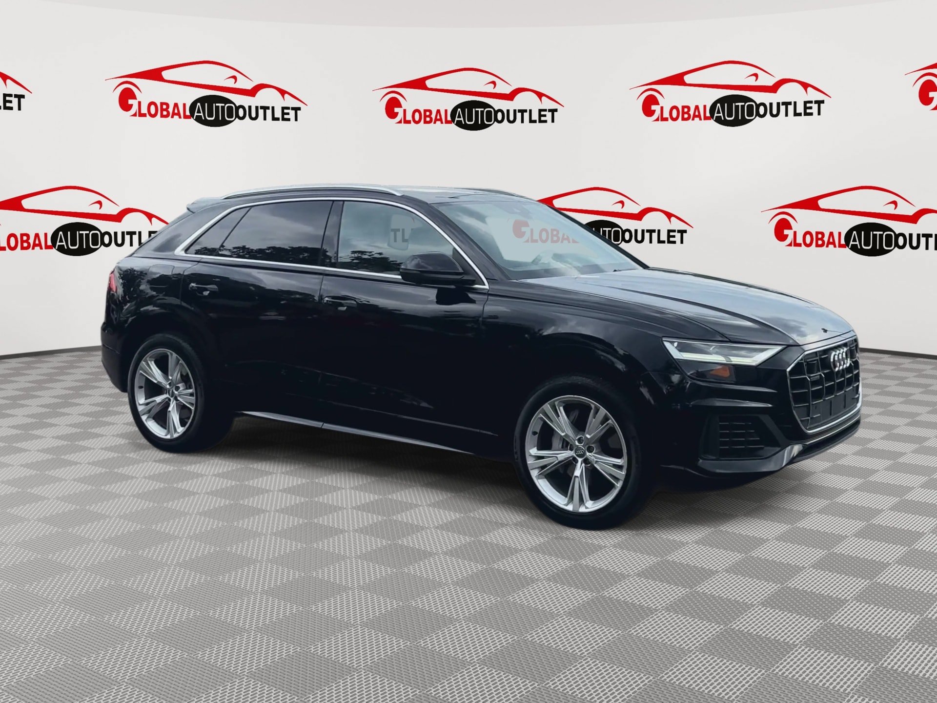 Used 2019 Audi Q8 Premium Plus AWD/4WD image 2