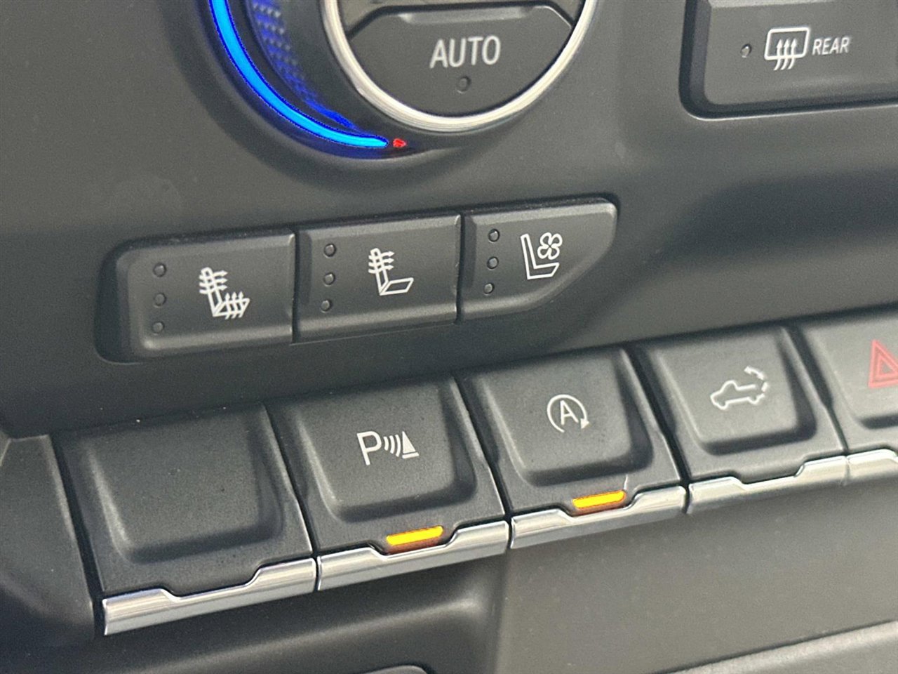 Used 2021 Chevrolet Silverado 1500 LTZ image 25