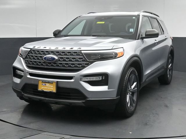 Certified 2021 Ford Explorer XLT w/ Equipment Group 202A AWD/4WD image 7