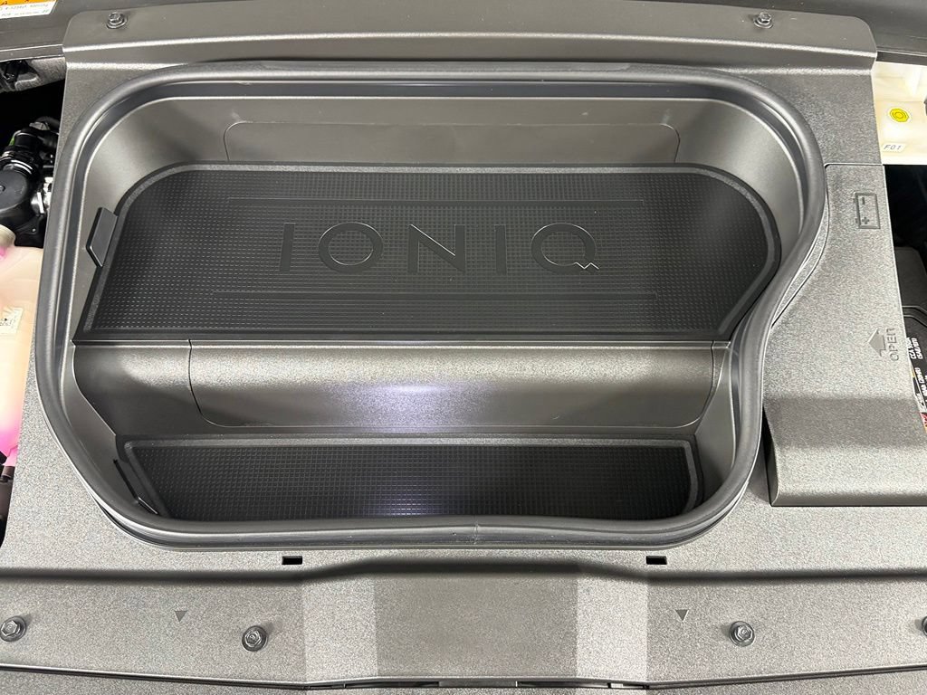 Used 2024 Hyundai Ioniq 6 Limited RWD image 22