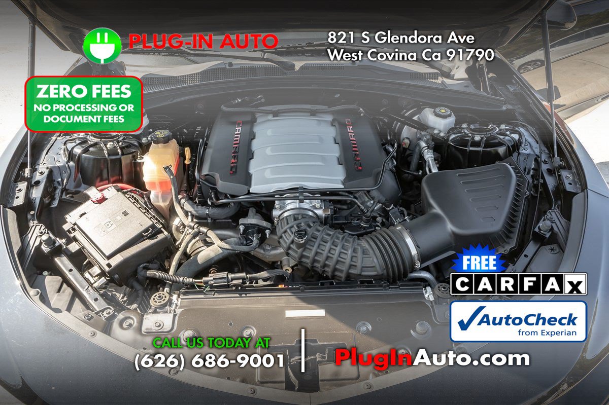Used 2021 Chevrolet Camaro LT RWD image 11