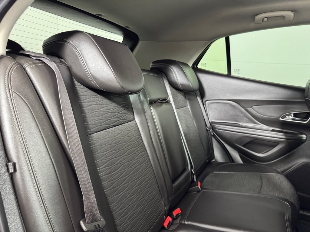 Used 2015 Buick Encore FWD image 22