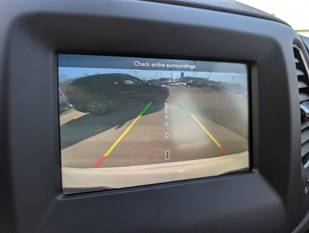Used 2019 Jeep Compass Latitude AWD/4WD image 28