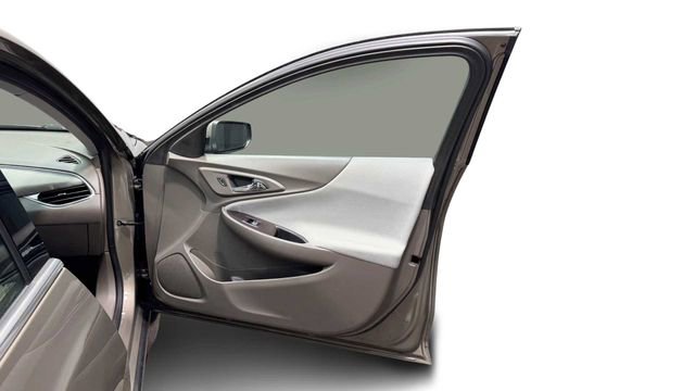 Used 2020 Chevrolet Malibu LT image 9