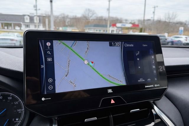 Used 2022 Toyota Venza XLE image 21