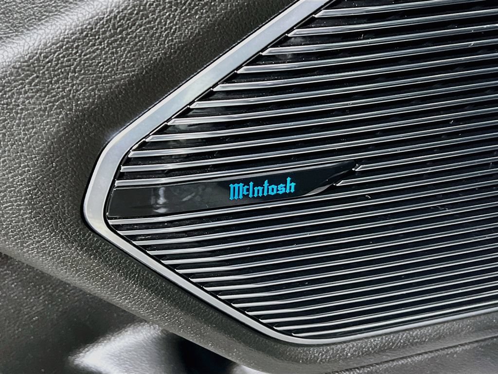 Used 2022 Jeep Grand Cherokee Overland w/ Advanced Protech Group III AWD/4WD image 18