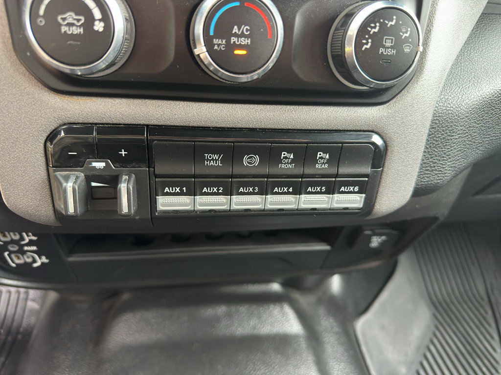 Used 2024 RAM 2500 Tradesman w/ Chrome Appearance Group AWD/4WD image 23