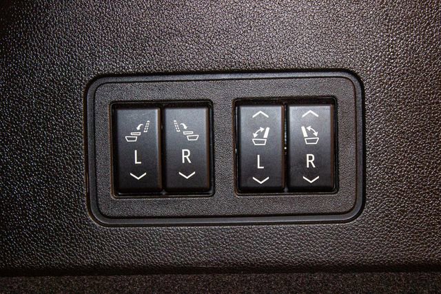 Used 2020 Cadillac XT6 Premium Luxury image 16