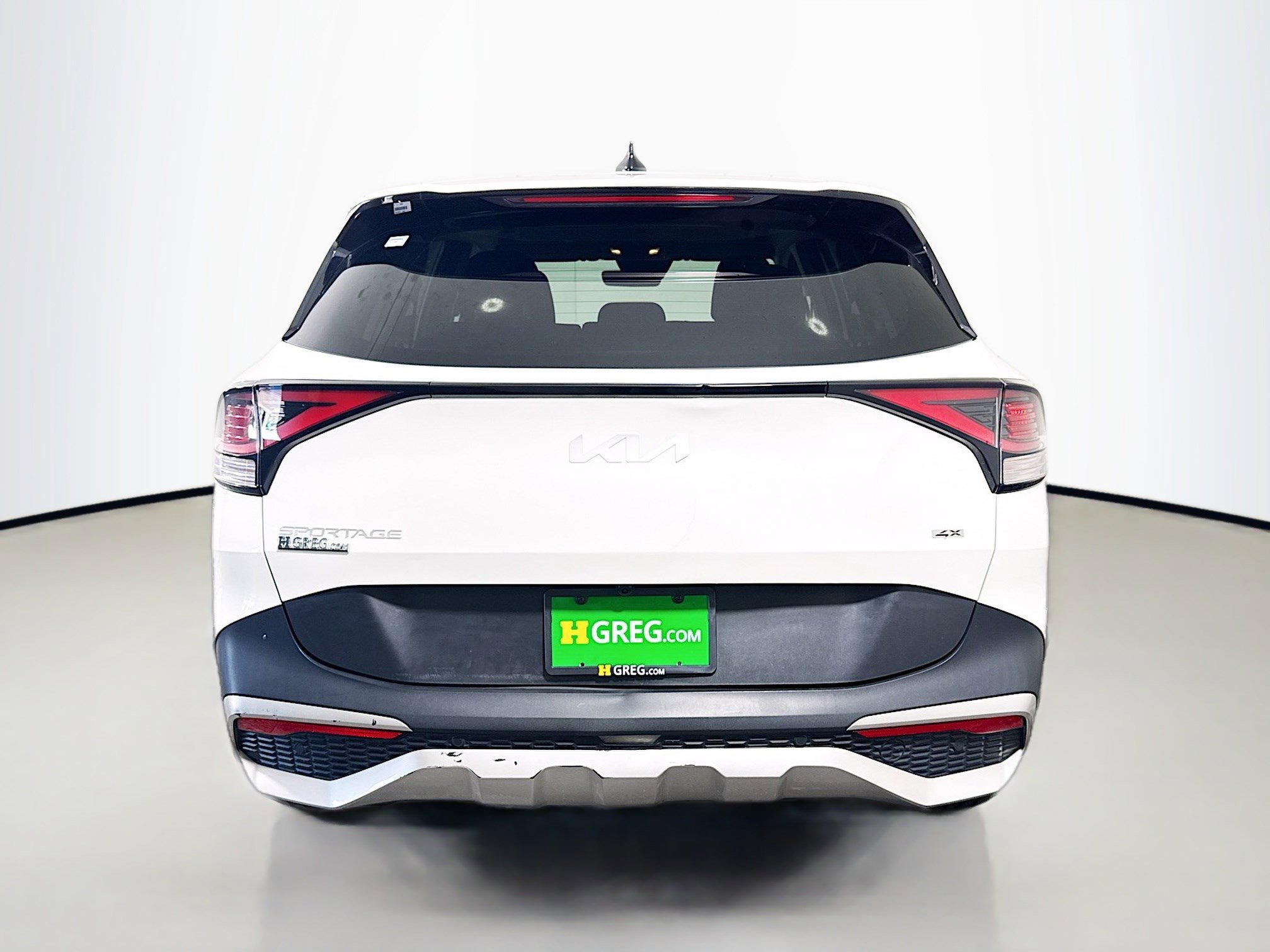 Used 2023 Kia Sportage LX image 8