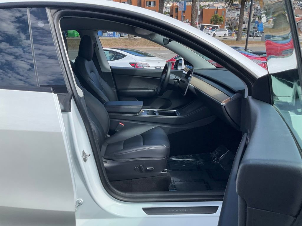 Used 2021 Tesla Model Y Long Range image 64