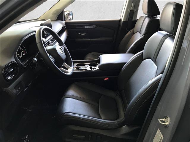 Used 2023 Honda Pilot Touring image 14