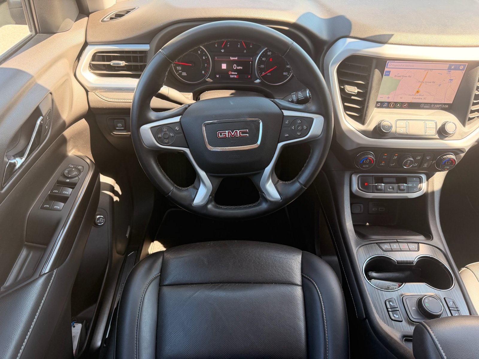 Used 2023 GMC Acadia SLT FWD image 30
