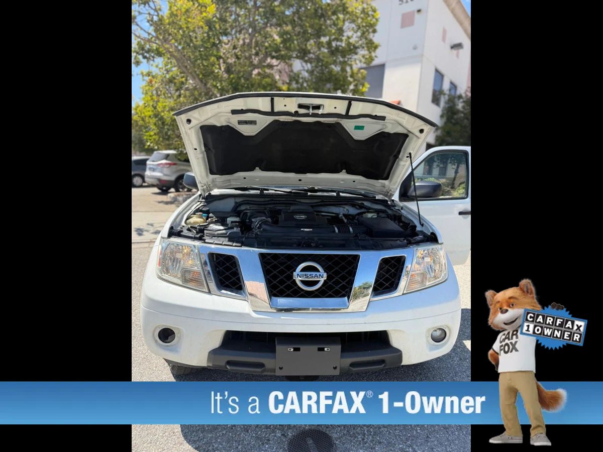 Used 2015 Nissan Frontier SV w/ SV Value Truck Package RWD image 4