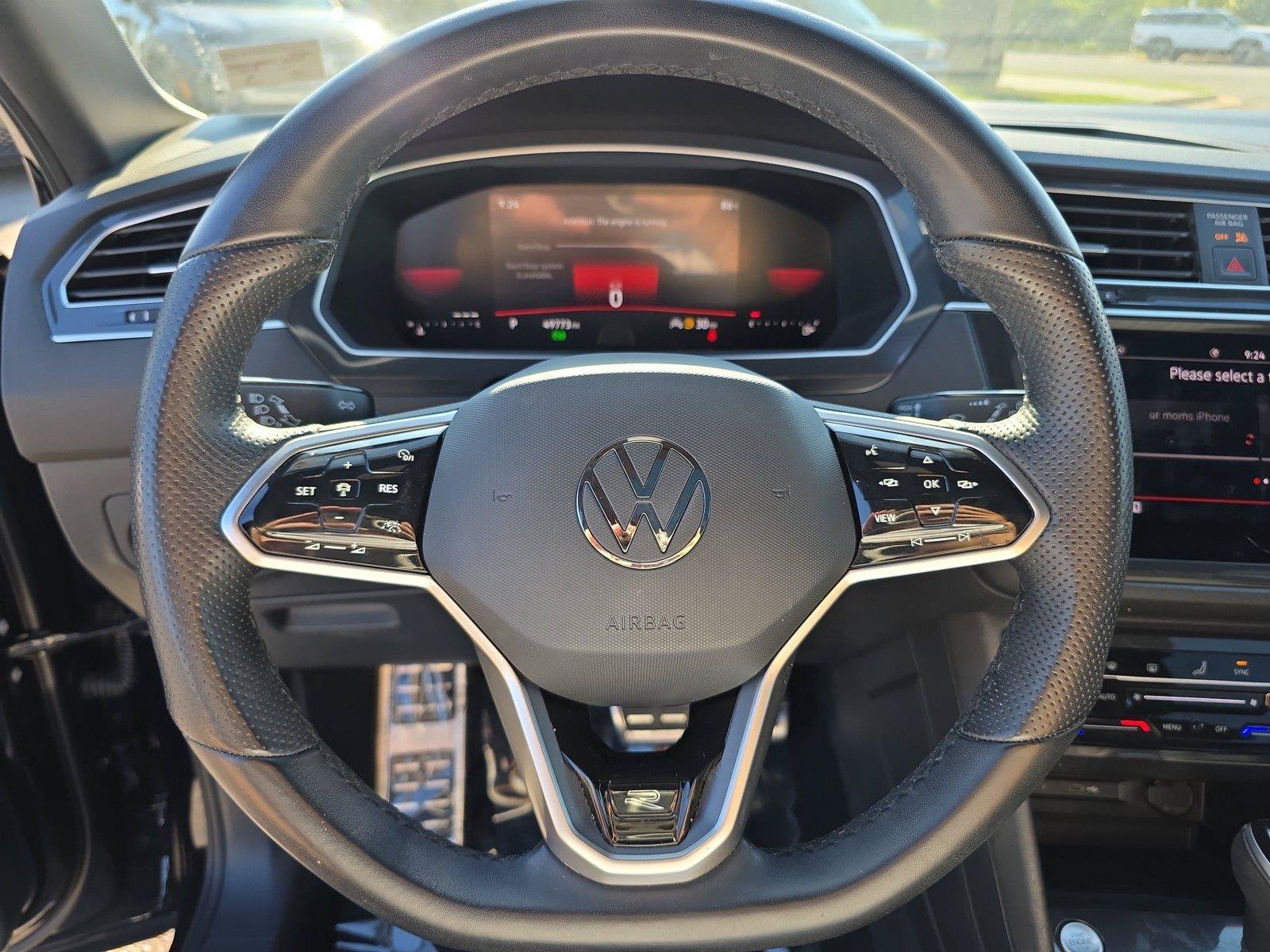 Used 2023 Volkswagen Tiguan SE R-Line FWD image 32