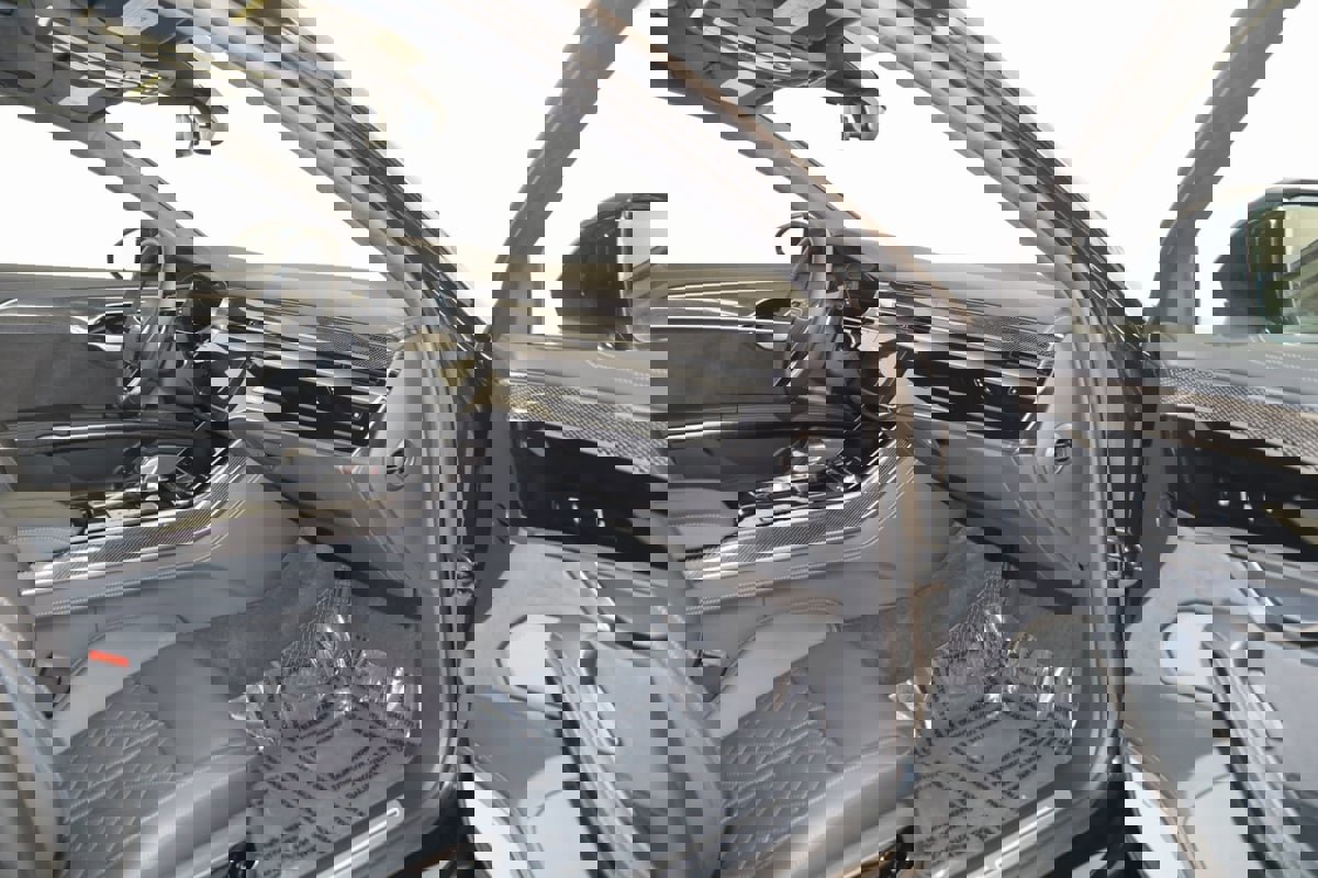 Used 2025 Audi S8 image 84