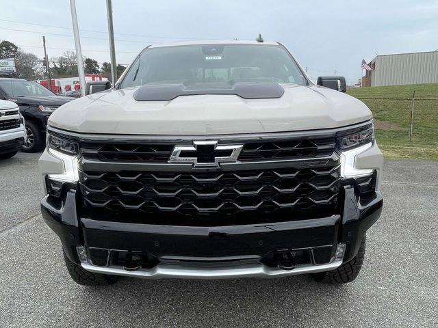 New 2026 Chevrolet Silverado 1500 ZR2 w/ Dark Appearance Package image 7