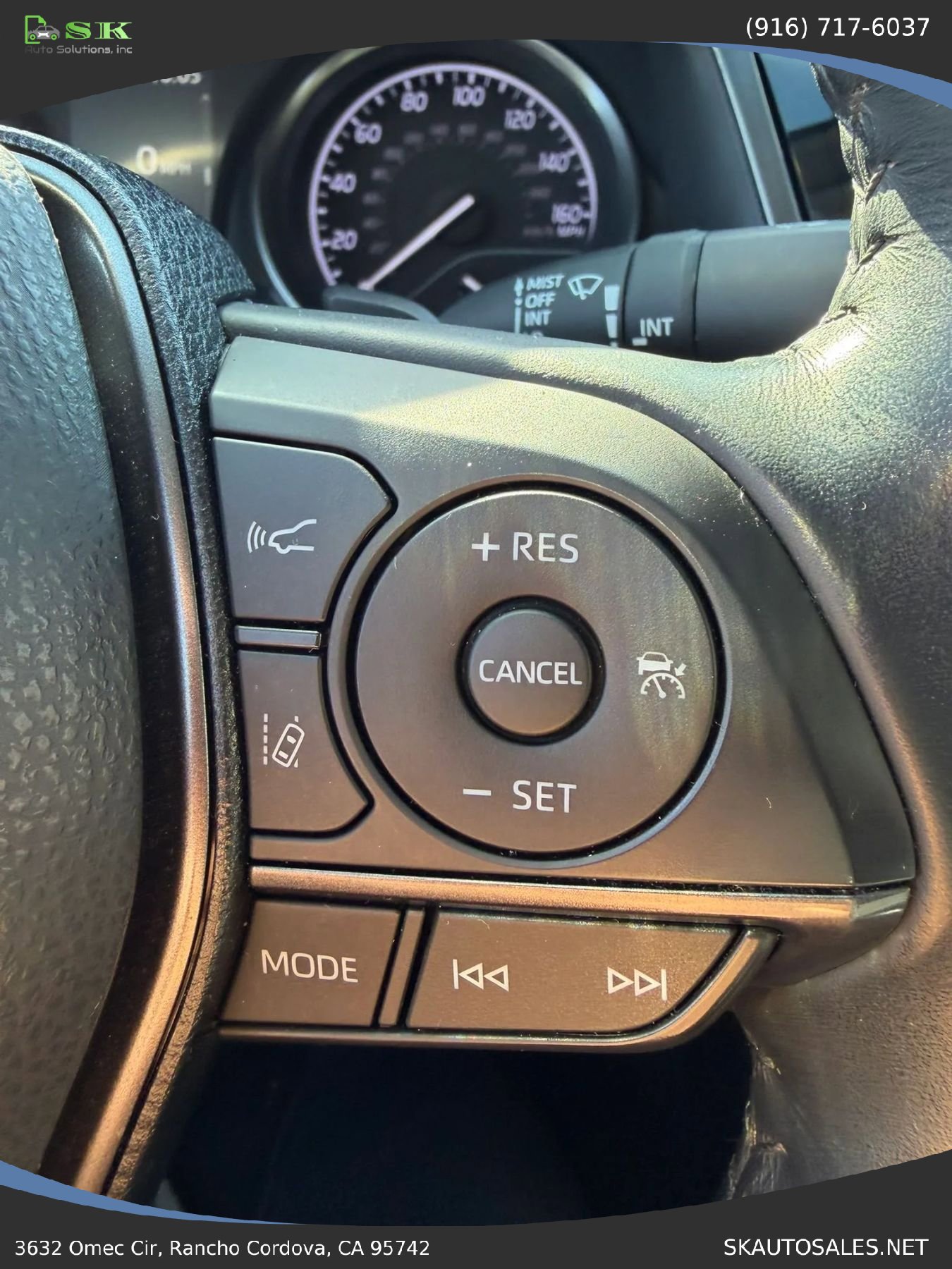 Used 2021 Toyota Camry SE w/ Carpet Mat Package (TMS) FWD image 24