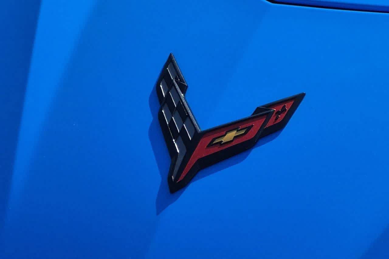 Used 2025 Chevrolet Corvette Stingray Preferred Cpe w/ 2LT RWD image 11