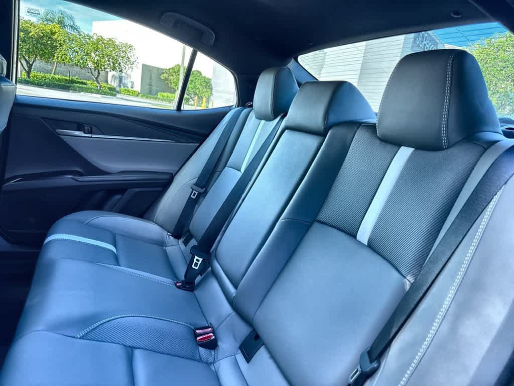 Used 2025 Toyota Camry SE w/ Convenience Package FWD image 22