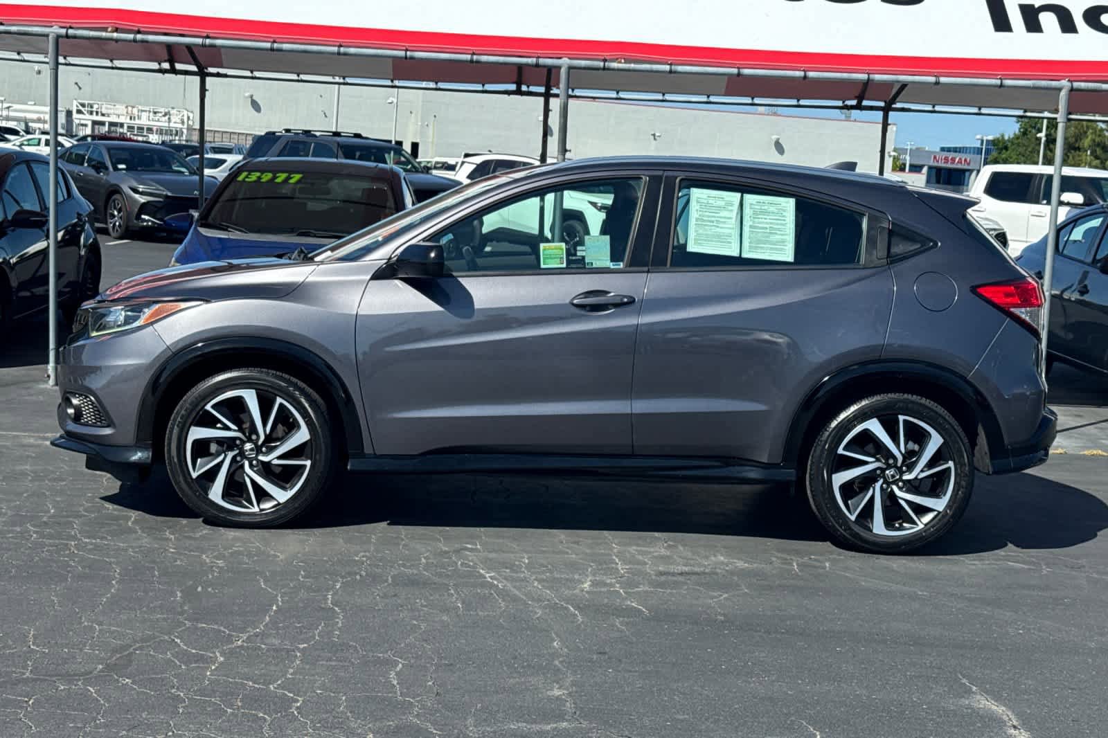 Used 2019 Honda HR-V Sport image 9