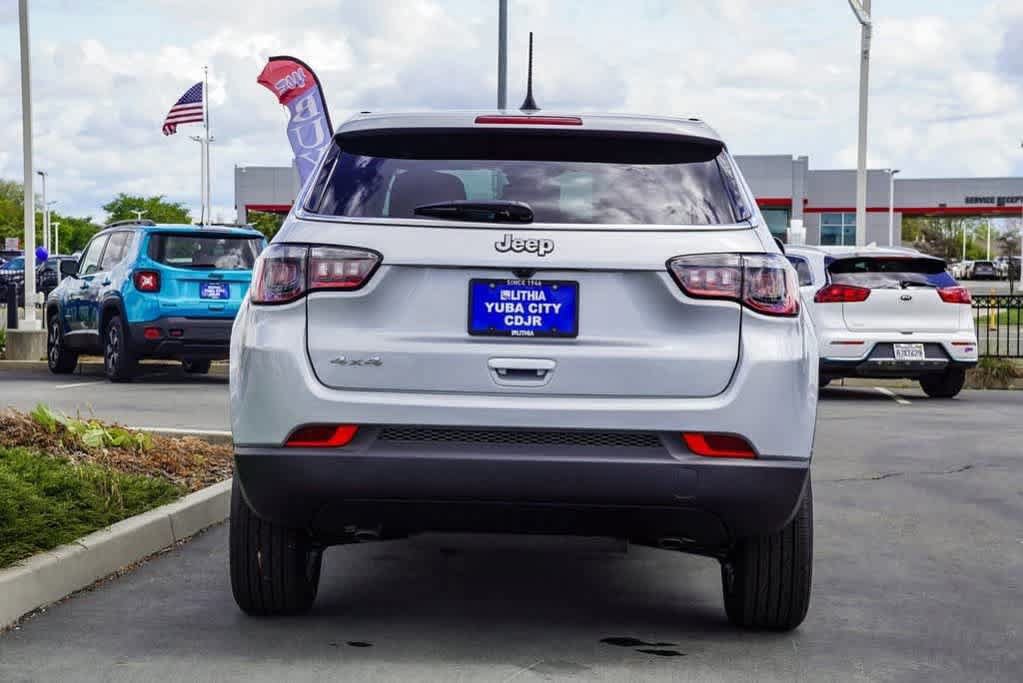 New 2025 Jeep Compass Sport AWD/4WD image 31