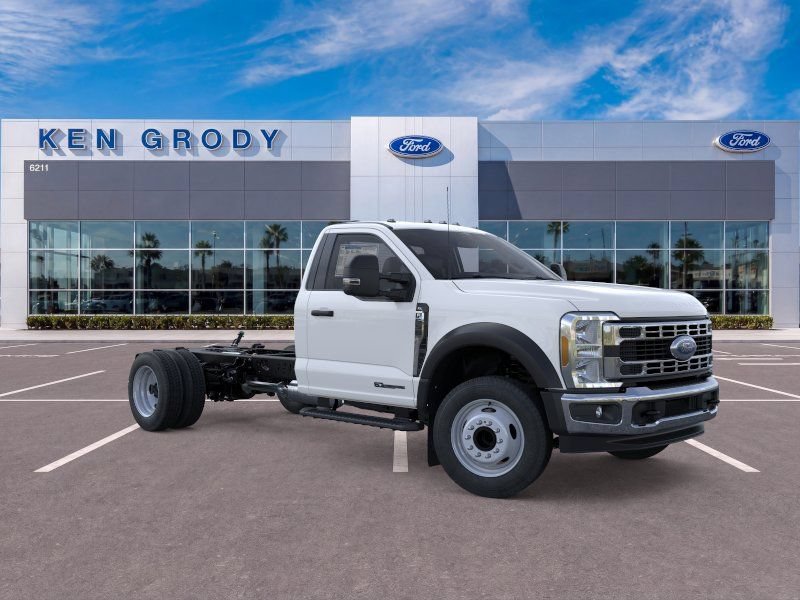 New 2026 Ford F550 2WD Regular Cab Super Duty image 1