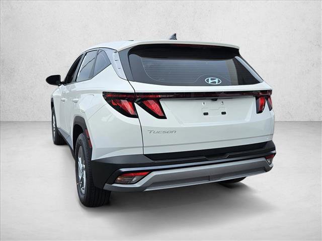 Certified 2025 Hyundai Tucson SE image 8