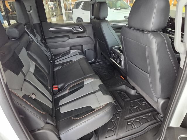 Used 2025 Chevrolet Silverado 1500 LTZ AWD/4WD image 18