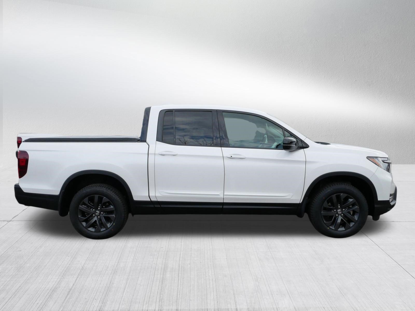 Certified 2023 Honda Ridgeline Sport image 8