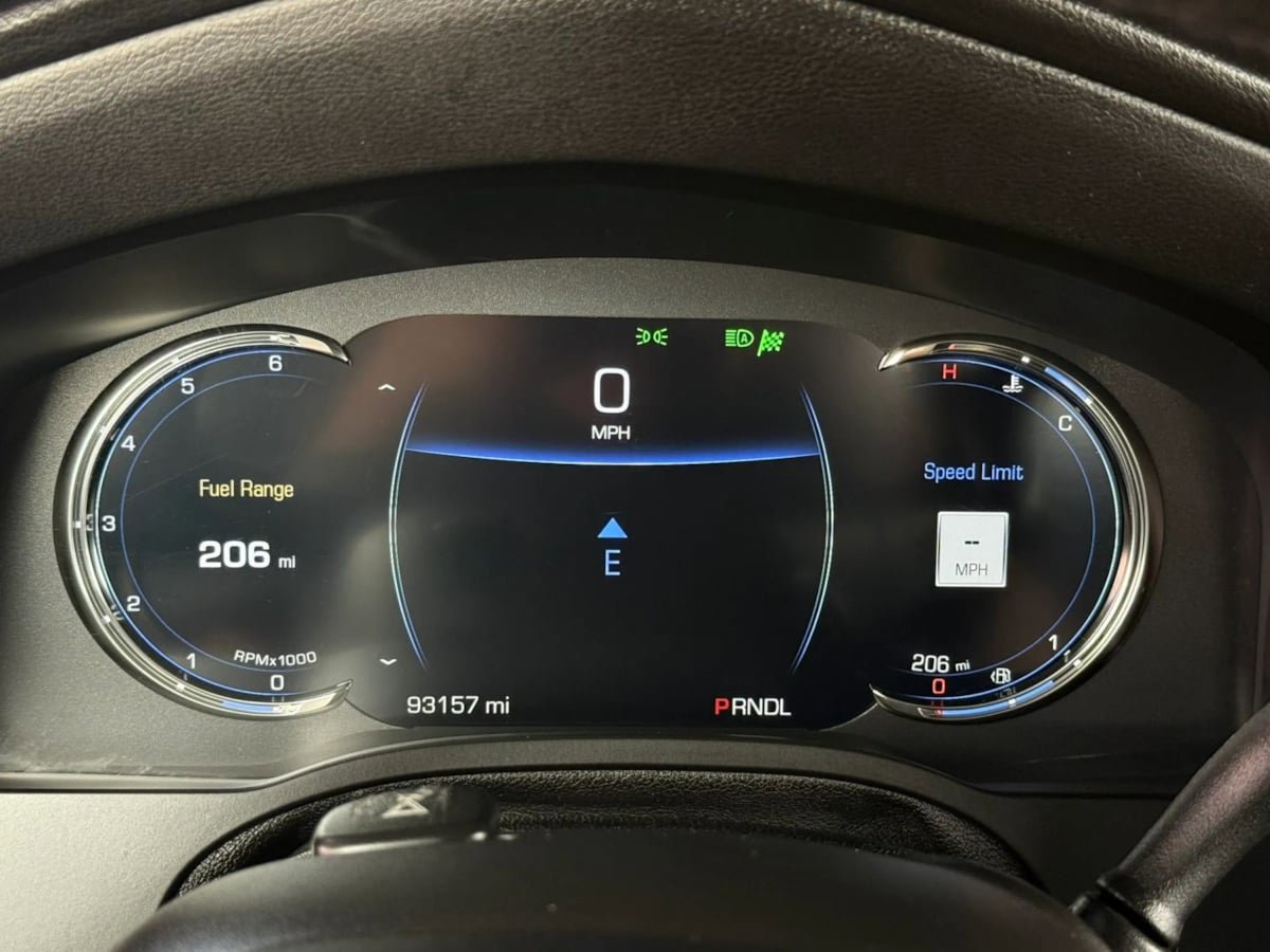 Used 2018 Cadillac Escalade Luxury AWD/4WD image 60