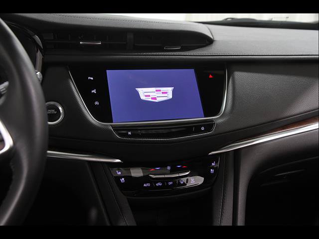 Certified 2025 Cadillac XT5 Premium Luxury w/ Technology Package AWD/4WD image 9