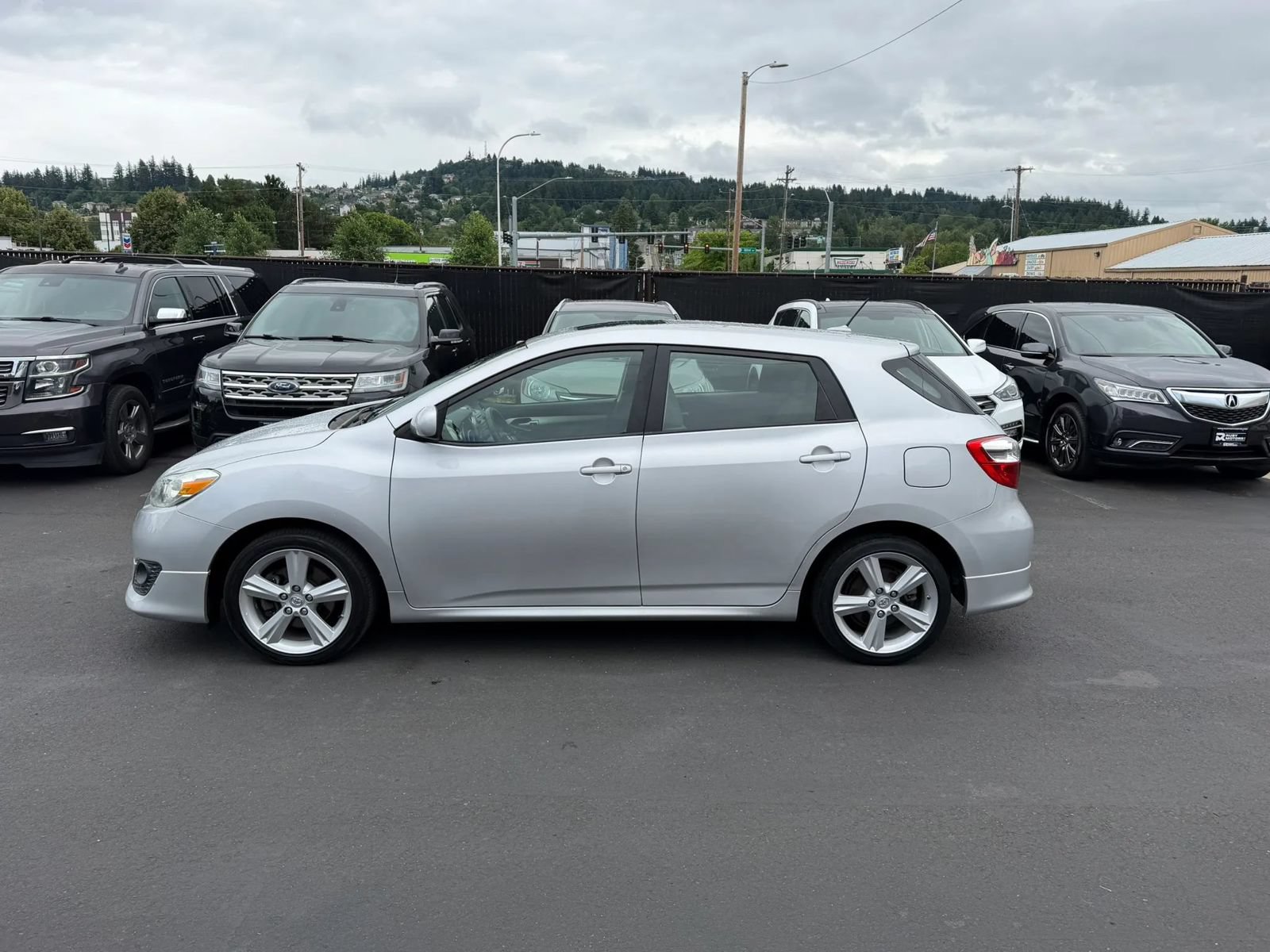 Used 2009 Toyota Matrix S FWD image 7