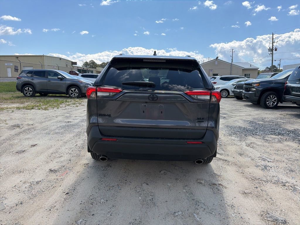 Used 2024 Toyota RAV4 XLE w/ Convenience Package AWD/4WD image 4